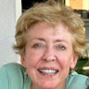 Meet your Posher, Lorrie